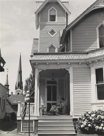 (FARM SECURITY ADMINISTARTION) A selection of 18 photographs by Arthur Rothstein (4), Jack Delano (3), John Vachon (4), Russell Lee (5)